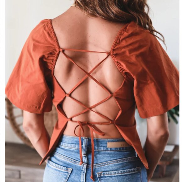 EUC Crescent Makayla Back Lace Up Top Sz XS - Picture 7 of 9